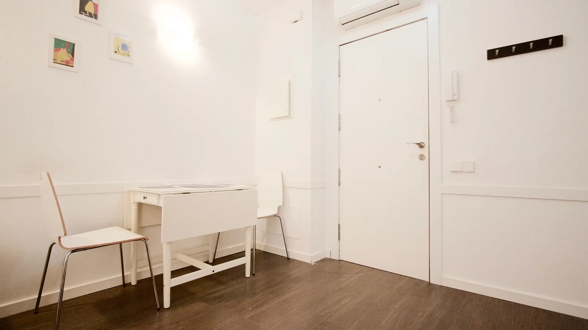 Dali Residence Barcelona 0*,  Španělsko